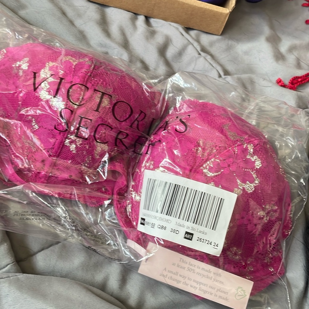 Hot pink Victoria Secrets Bra with Underwire and matching bikini underwear